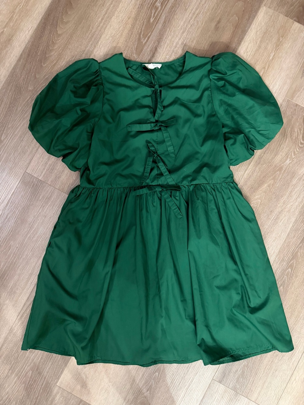 Entro women’s emerald green Puff-Sleeve Mini Dress with Front Ties size SMALL